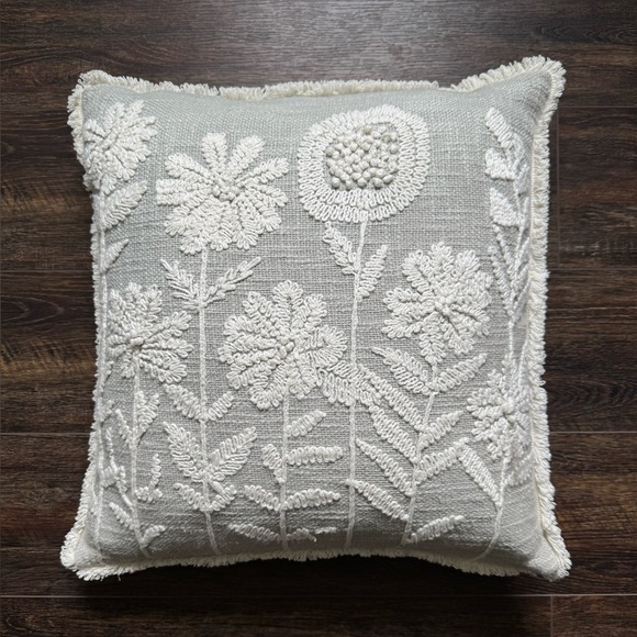 Celerie Kemble Other - CELERIE KEMBLE Decorative Pillow